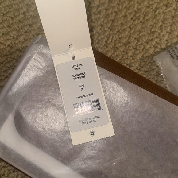 Brand new Tory Burch Wallet crossbody - Picture 5 of 5